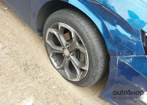 2019 Chevrolet Malibu Rs z USA, uszkodzony, nr VIN 1G1ZG5ST1KF184719